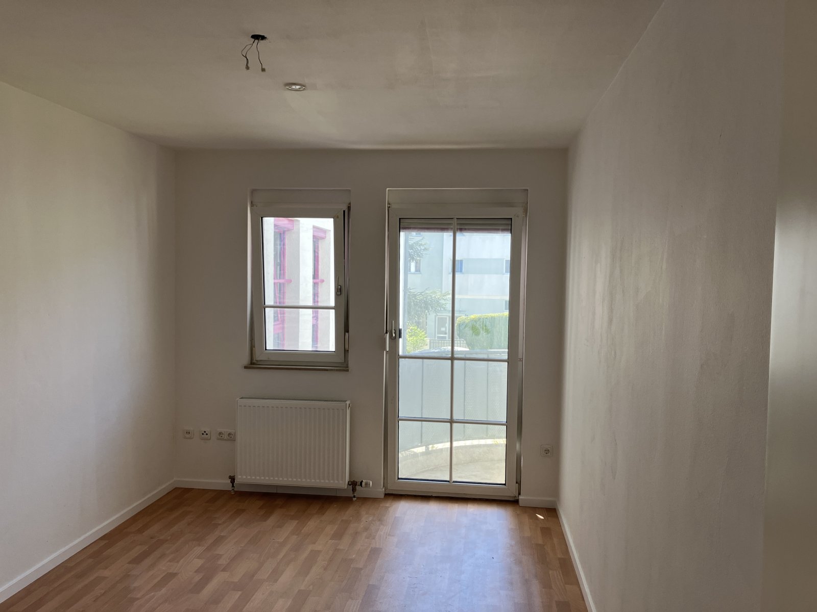 frisch renoviertes Balkonap. im Inneren Osten
