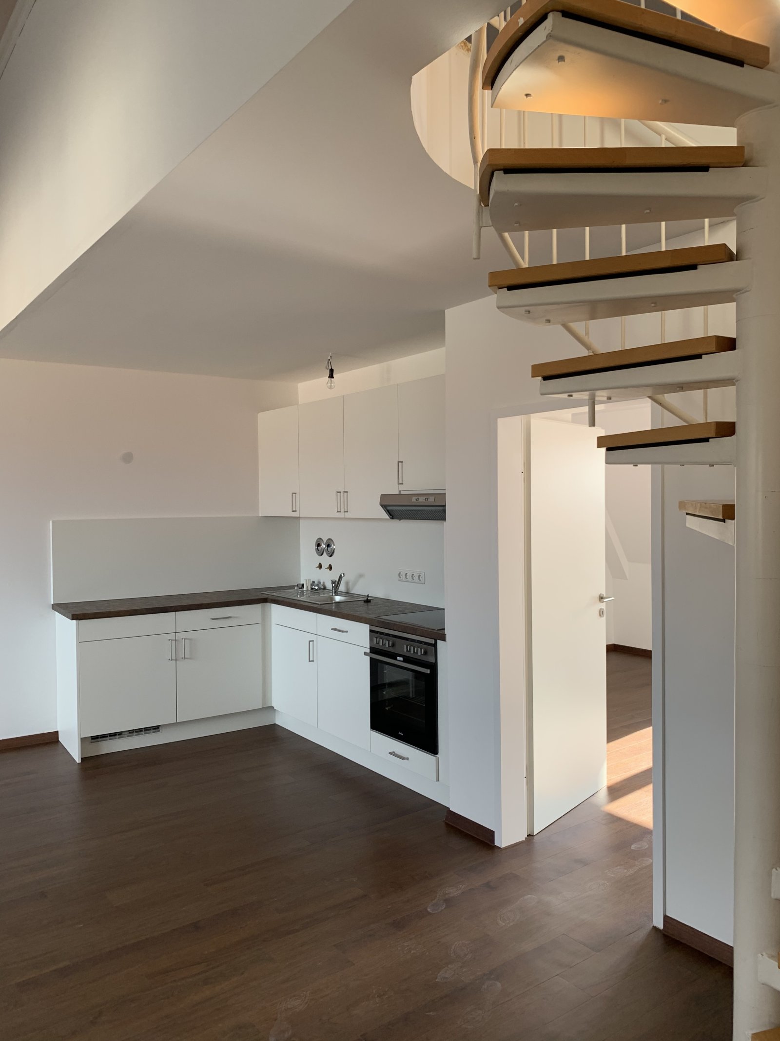 Tolle DG-Wohnung in Regensburger Topp-Lage  
