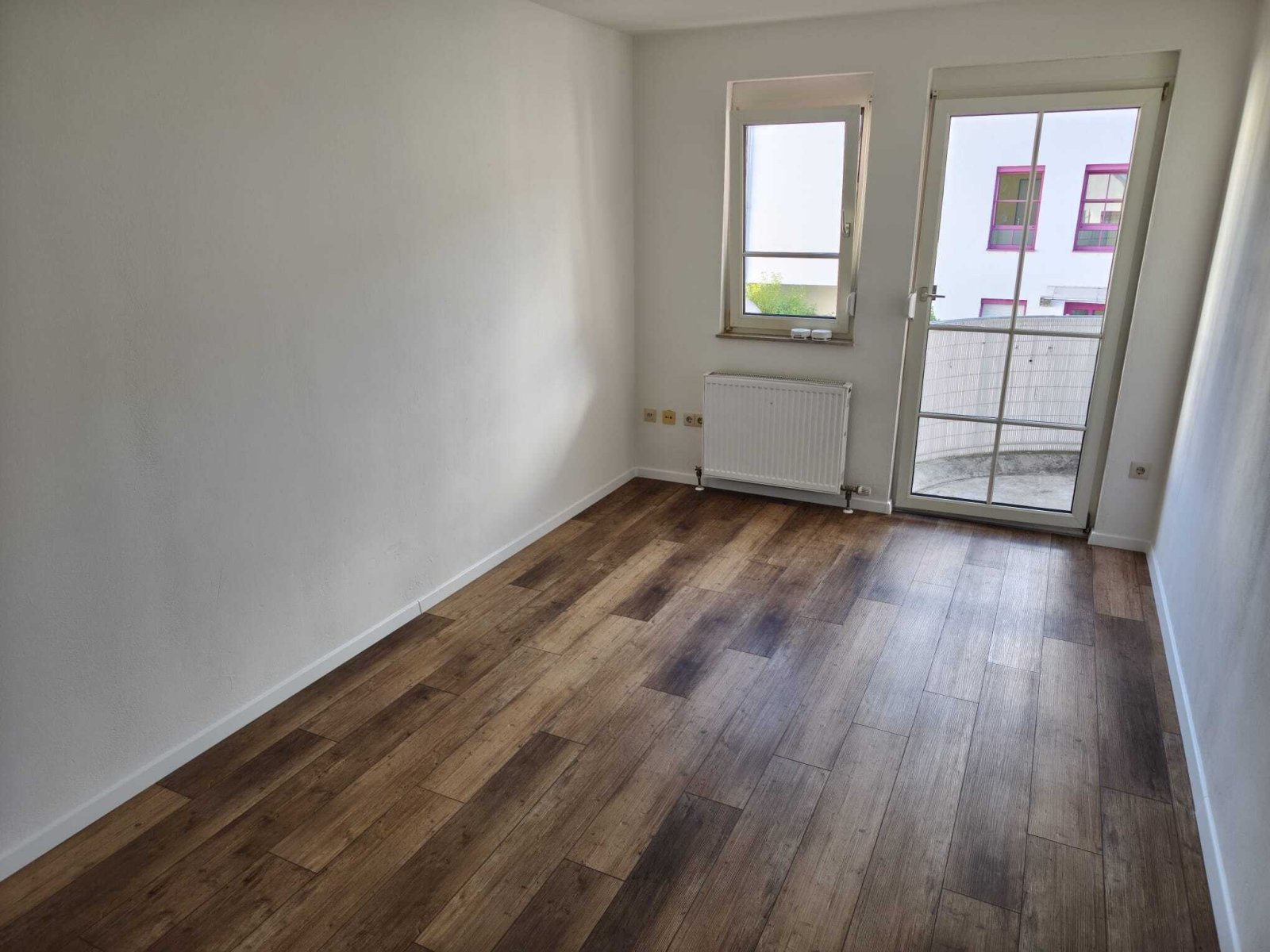 Regensburg: Kleines 1-Zi.-Ap. in guter Lage mit Balkon Regensburg: Kleines 1-Zi.-Ap. in guter Lage mit Balkon